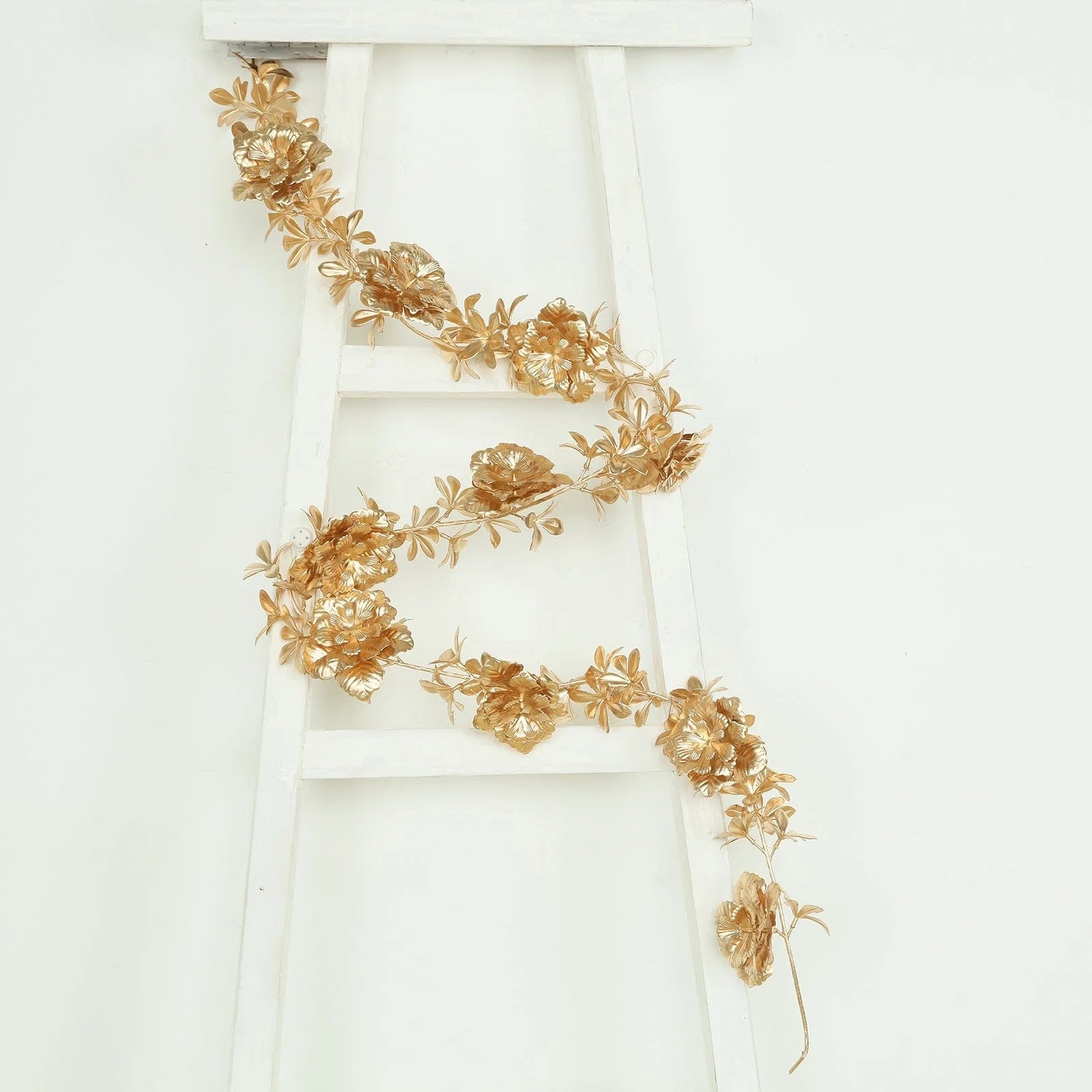 6.5 feet Metallic Gold Artificial Magnolia and Jasmine Leaves Garland