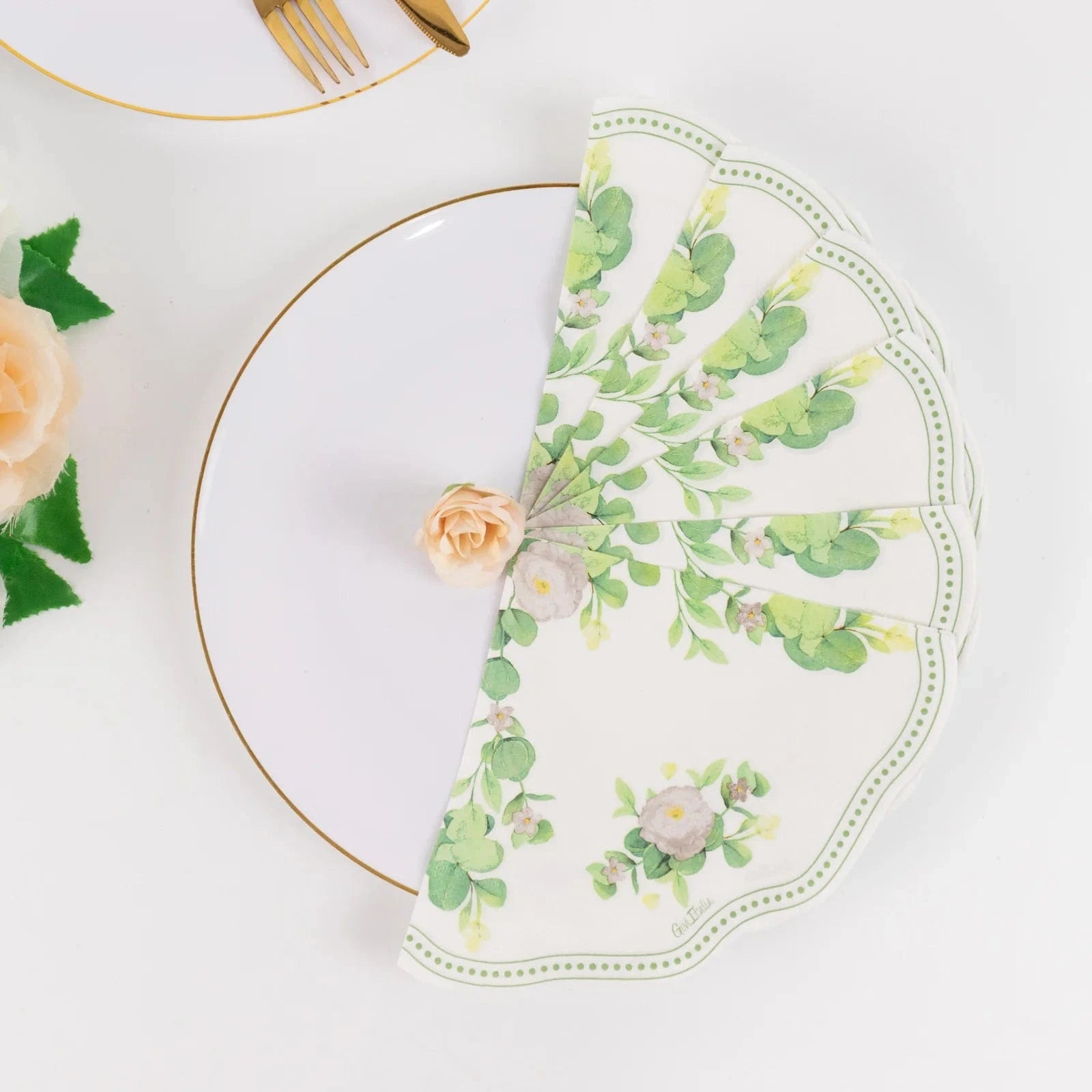 25 White Green Floral Greenery Round Paper Napkins with Scalloped Edge