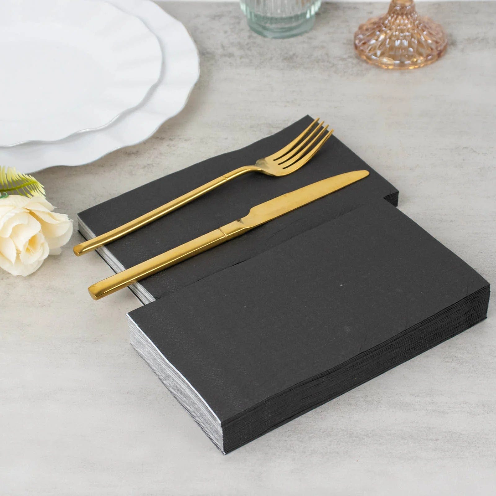 50 Plain Soft 2 Ply Dinner Table Cocktail Paper Napkins