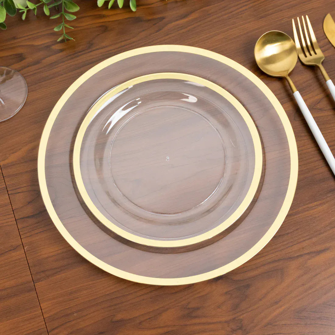 10 Disposable Round Plastic Dessert Plates with Gold Rim