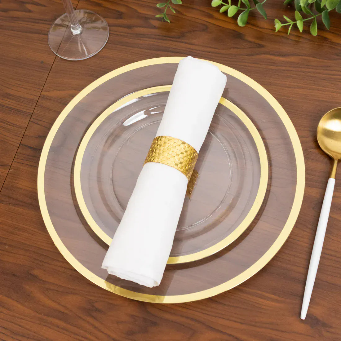 10 Disposable Round Plastic Dessert Plates with Gold Rim