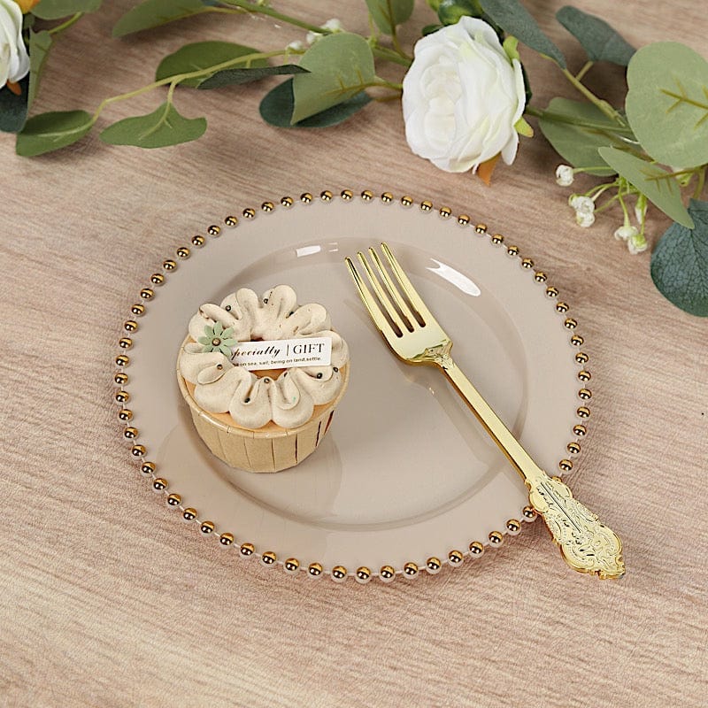 10 Round Disposable Plastic Salad and Dinner Plates with Beaded Trim