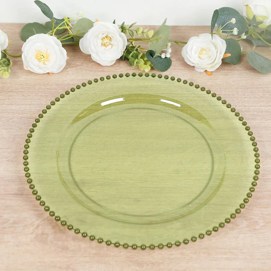 10 Round Disposable Plastic Salad and Dinner Plates with Beaded Trim