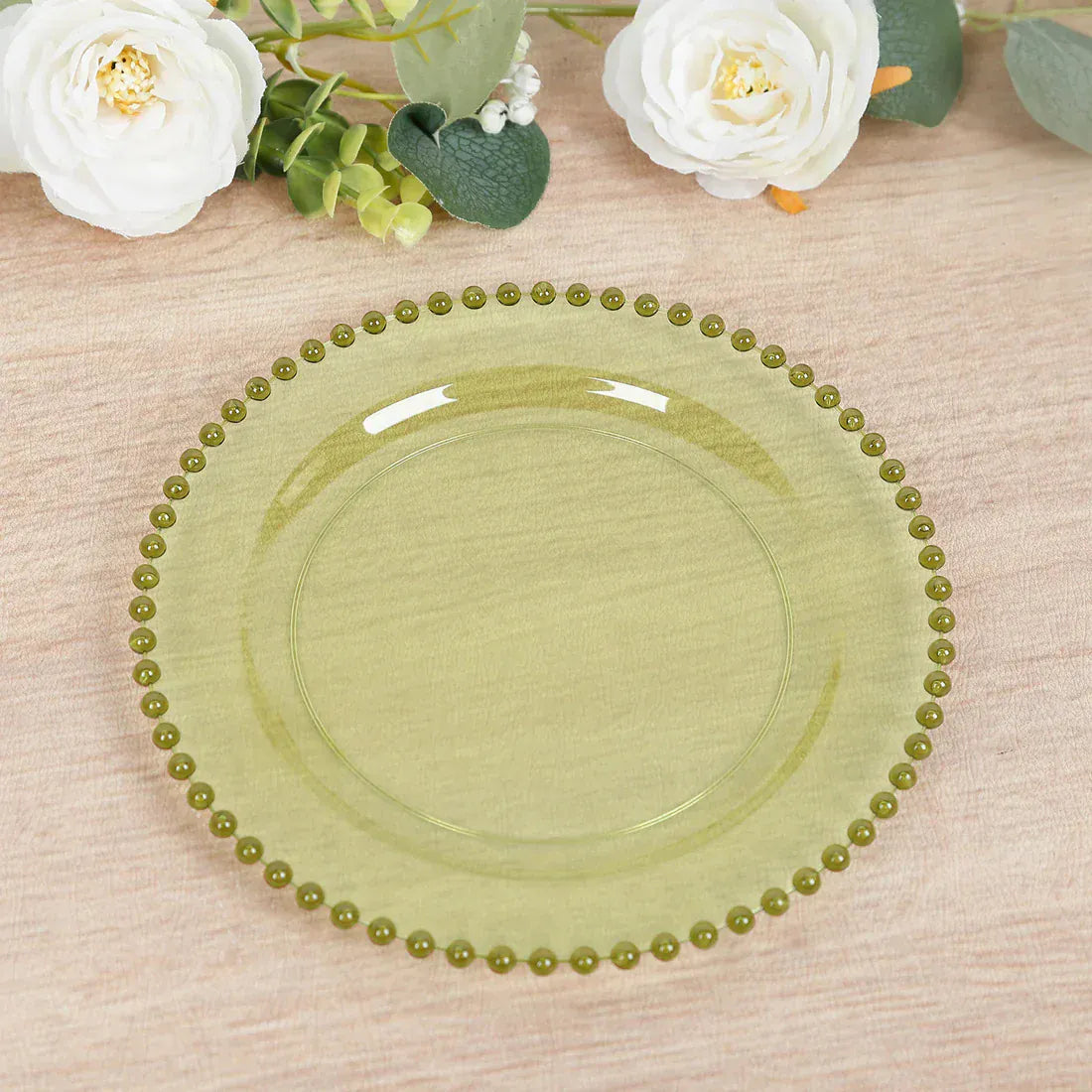 10 Round Disposable Plastic Salad and Dinner Plates with Beaded Trim