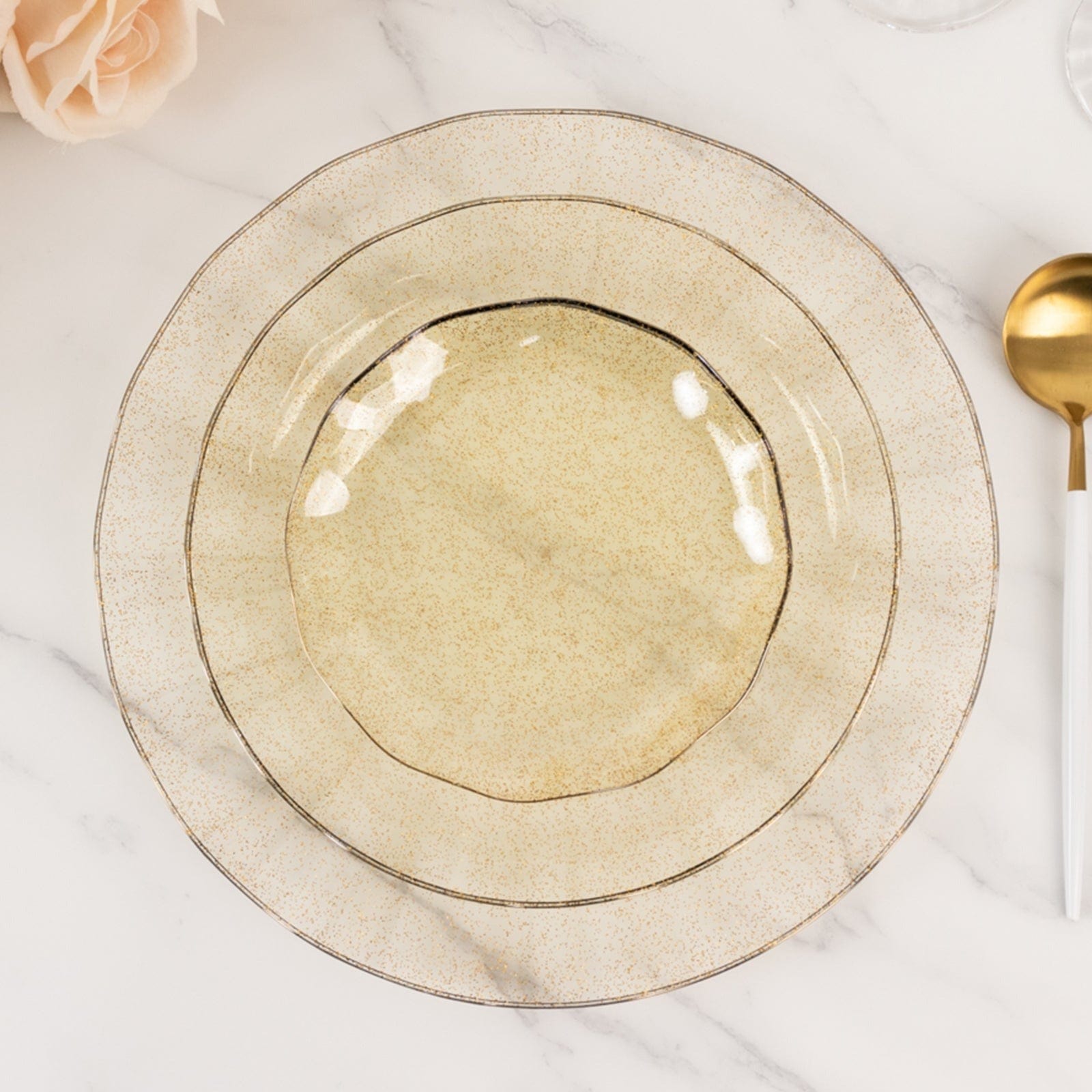 10 Round Disposable Salad Dinner Plastic Plates with Gold Wavy Trim