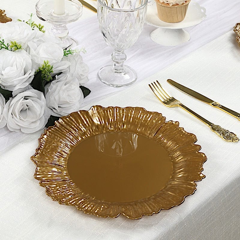 20 pcs 10 in wide Disposable Plastic Plates with Reef Design