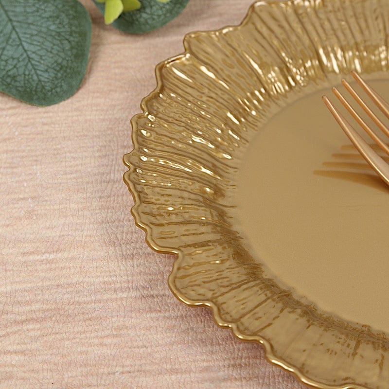 20 pcs 7 in wide Disposable Plastic Plates with Reef Design