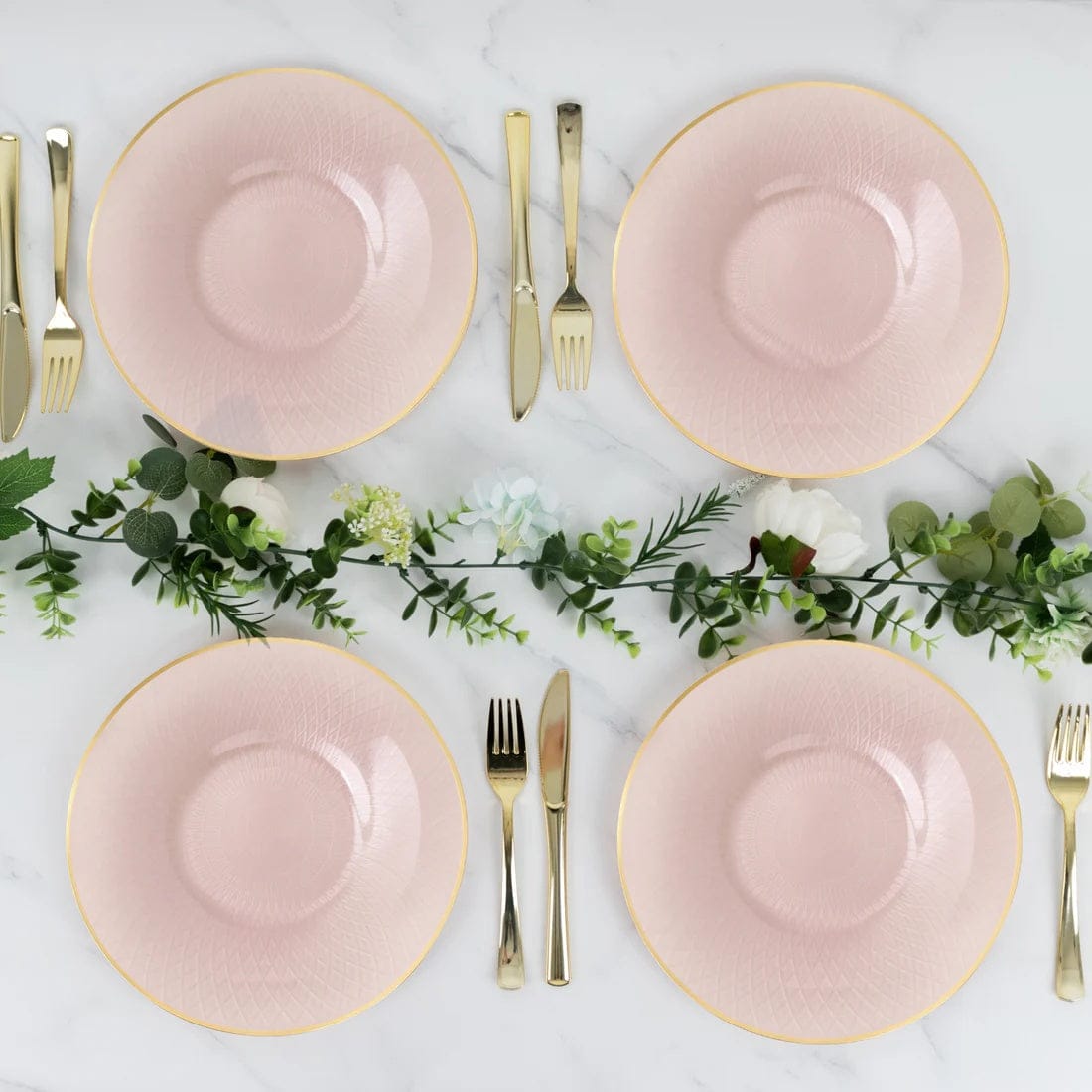 20 Plastic Round Salad Dinner Plates with Diamond Cut Pattern and Gold Rim