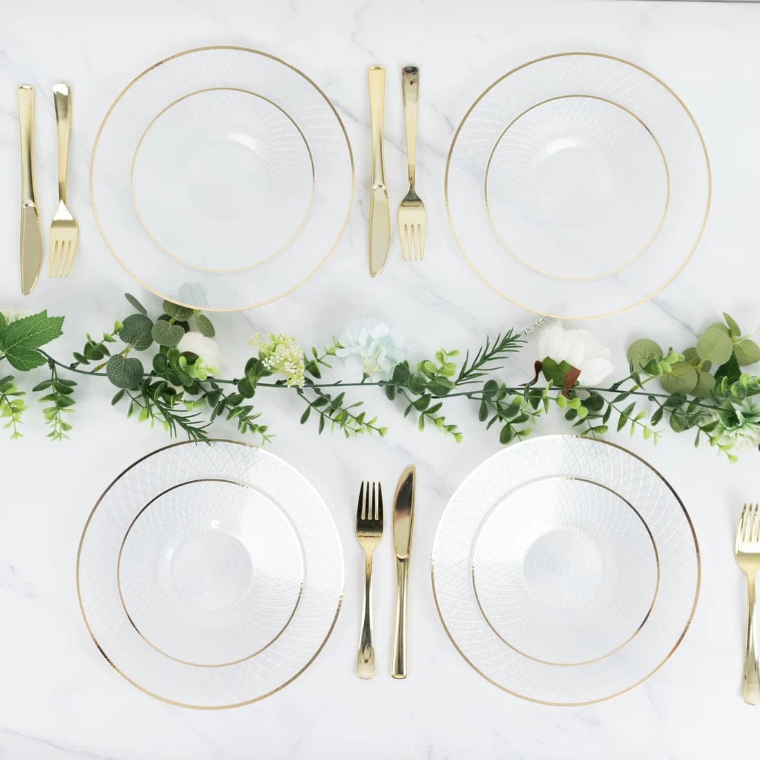 20 Plastic Round Salad Dinner Plates with Diamond Cut Pattern and Gold Rim