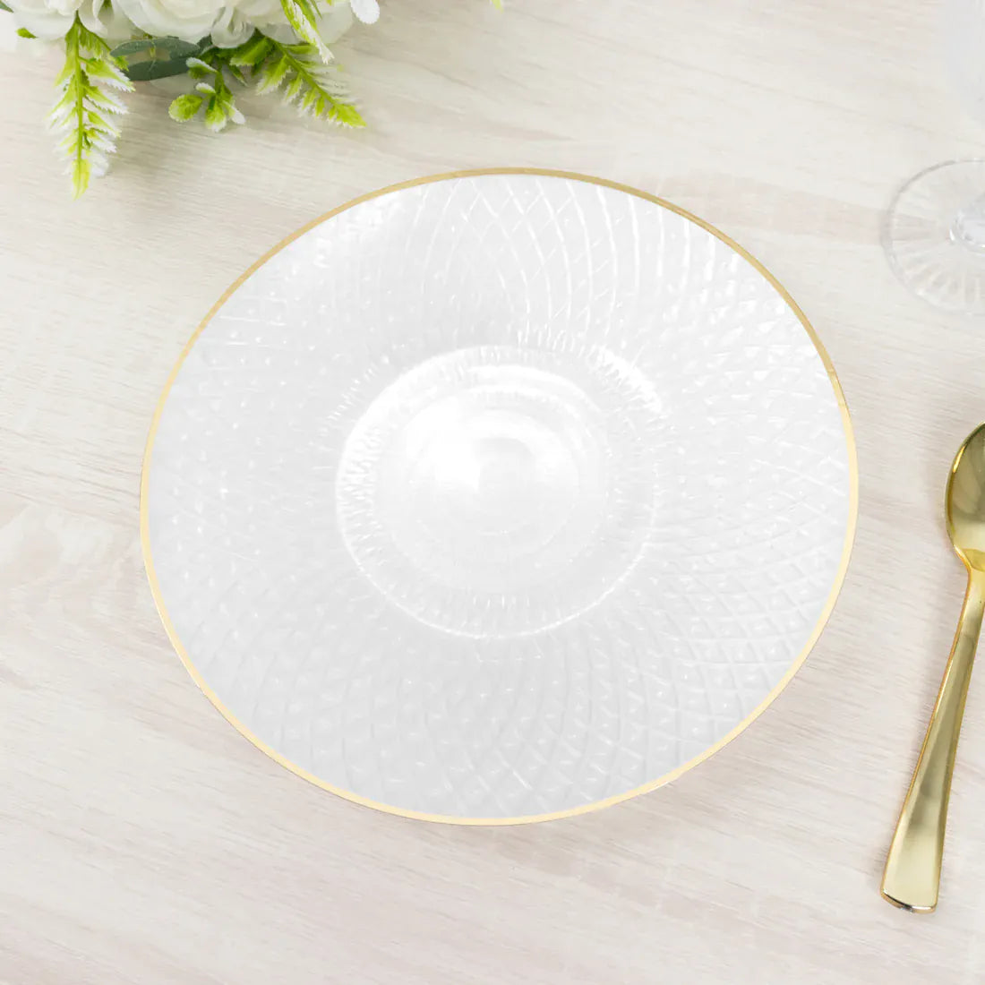 20 Plastic Round Salad Dinner Plates with Diamond Cut Pattern and Gold Rim