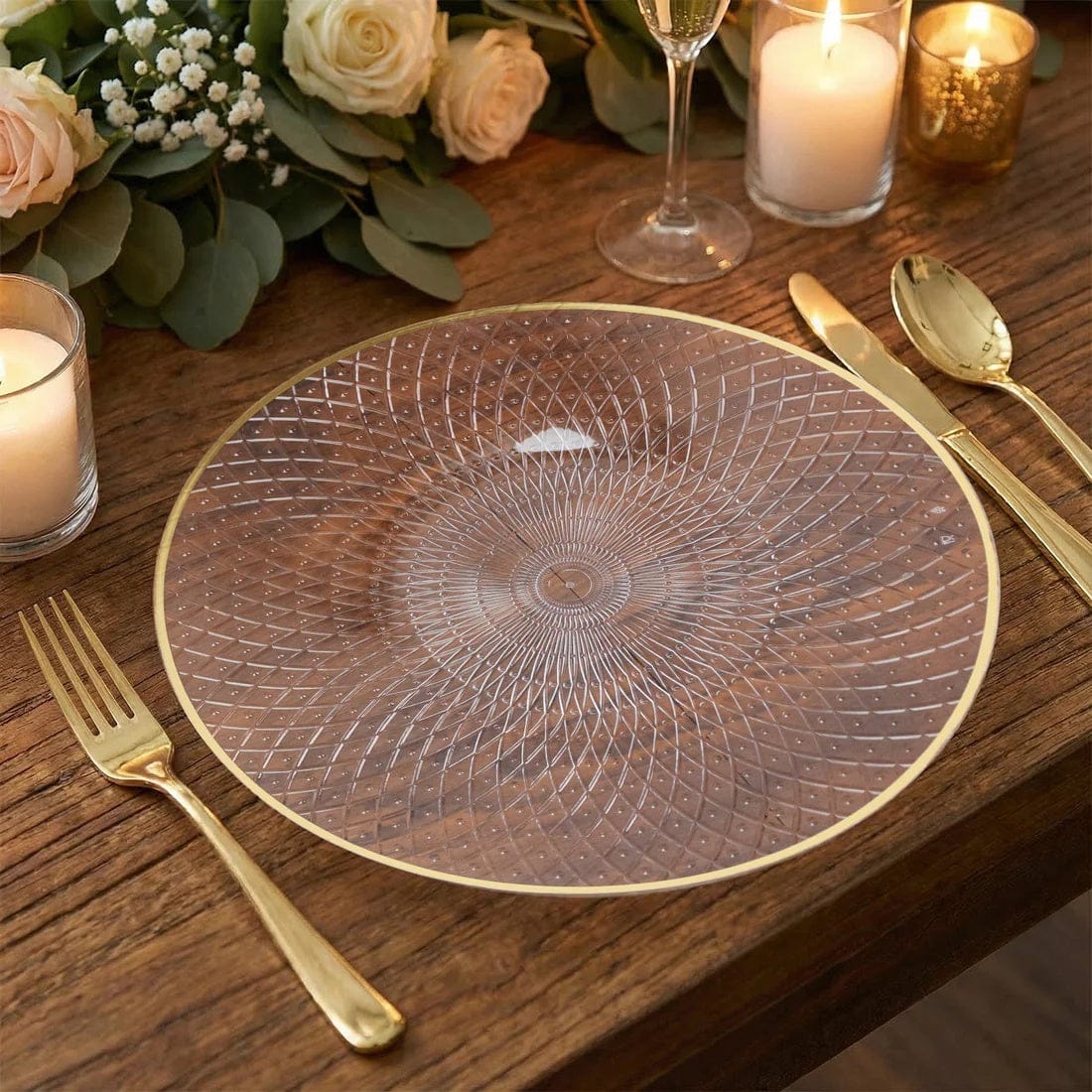 20 Plastic Round Salad Dinner Plates with Diamond Cut Pattern and Gold Rim