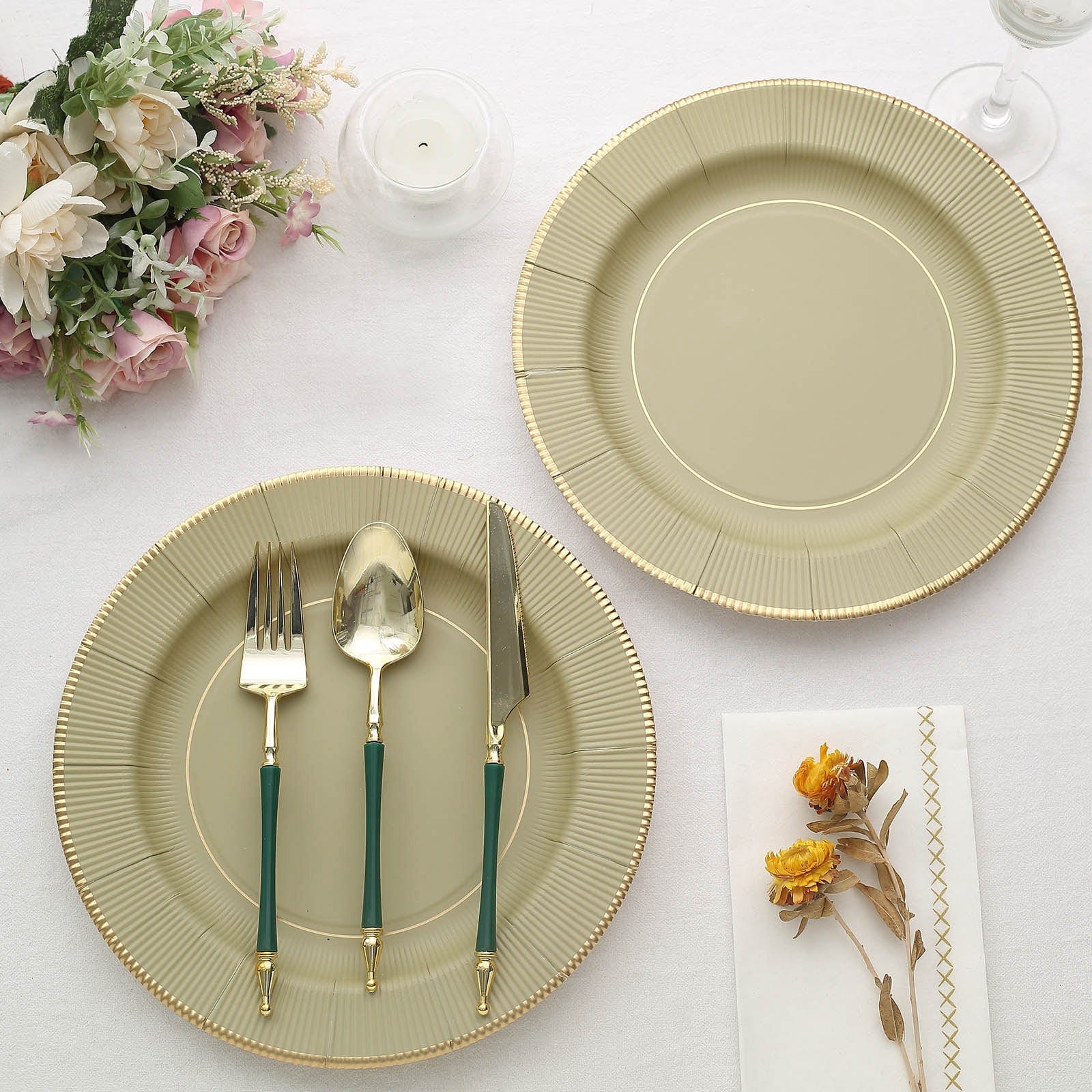 25 Round Metallic Disposable Dinner Salad Paper Plates with Textured Trim