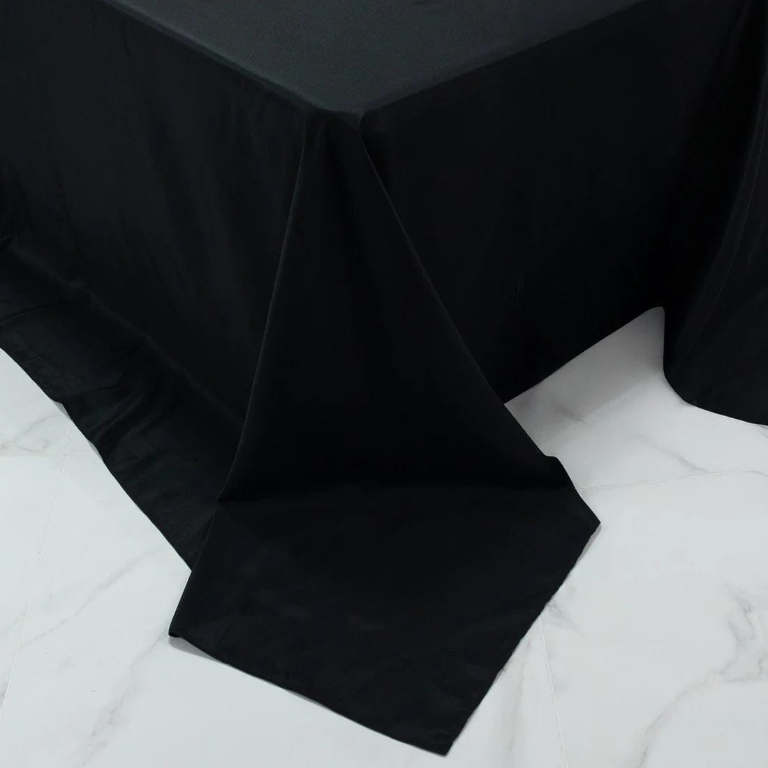 108 x 156 inch Extra Wide Polyester King Rectangular Tablecloth
