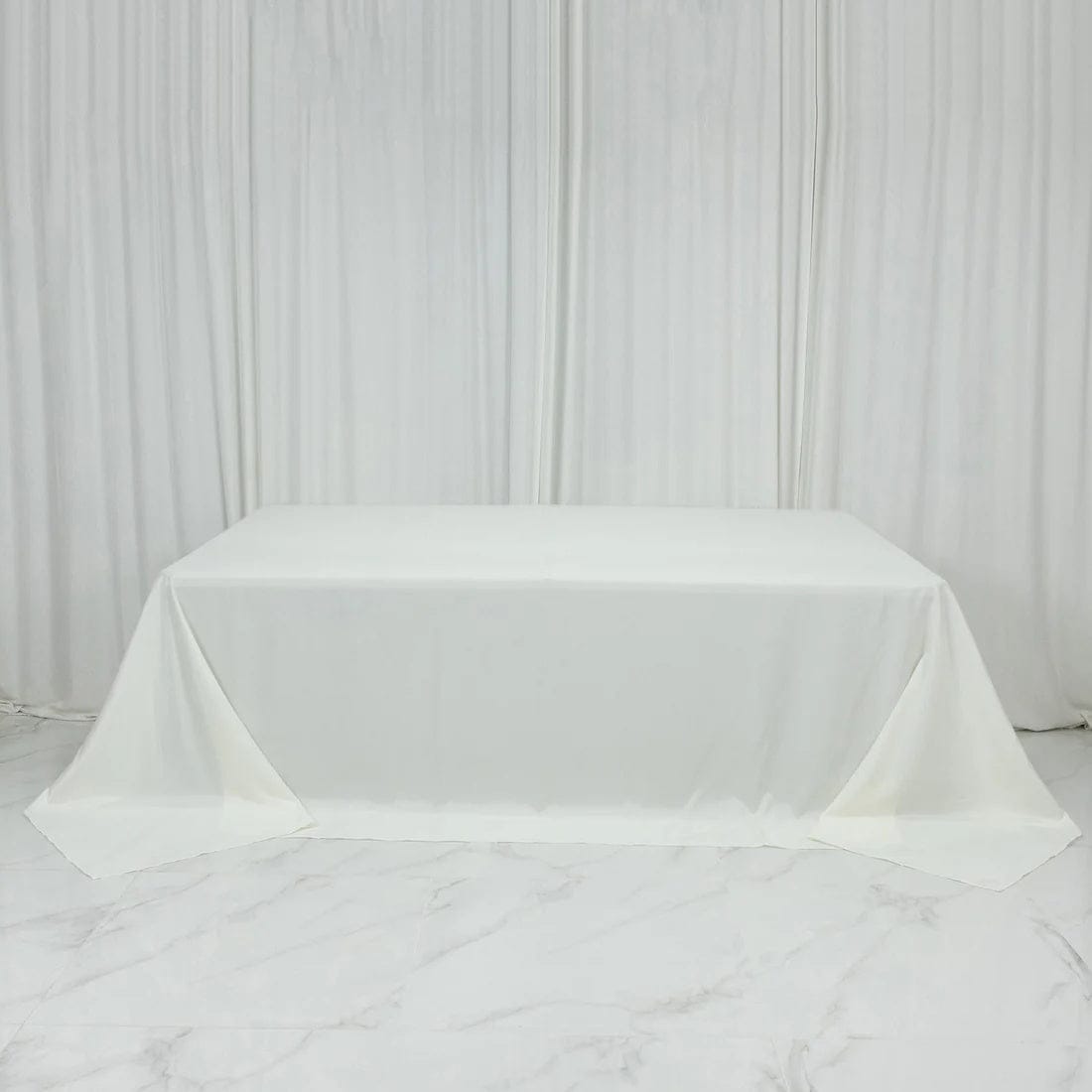 108 x 156 inch Extra Wide Polyester King Rectangular Tablecloth