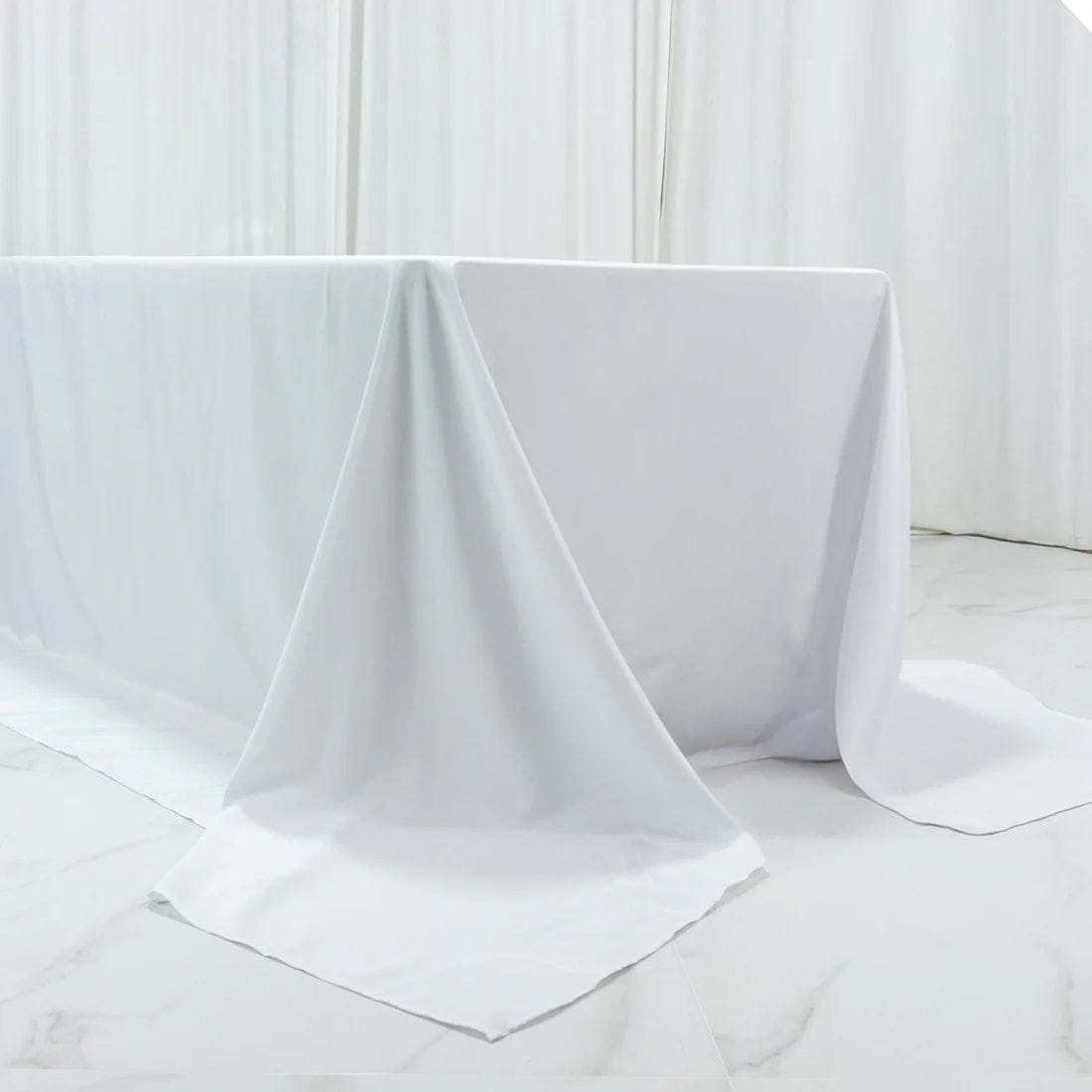 108 x 156 inch Extra Wide Polyester King Rectangular Tablecloth