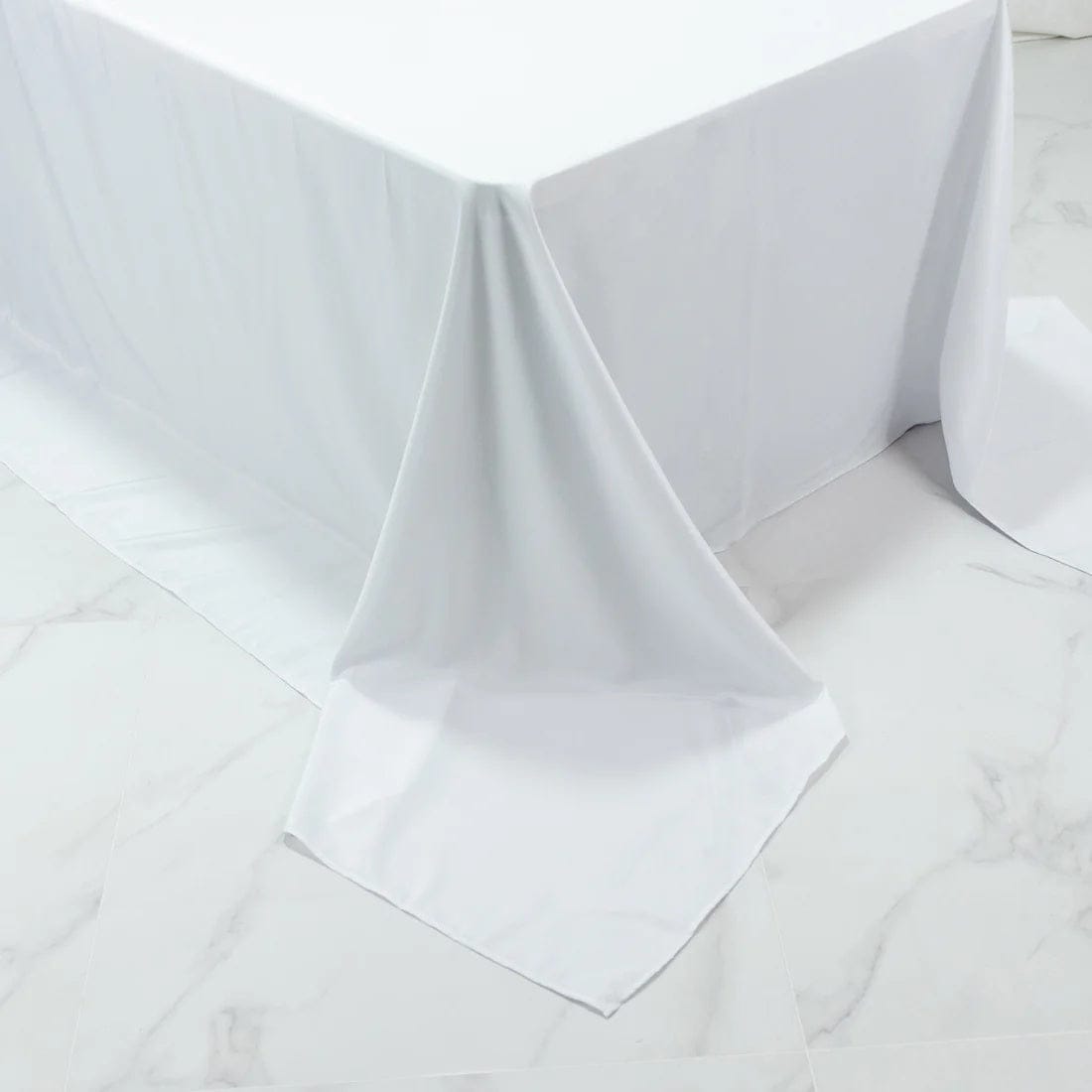 108 x 156 inch Extra Wide Polyester King Rectangular Tablecloth
