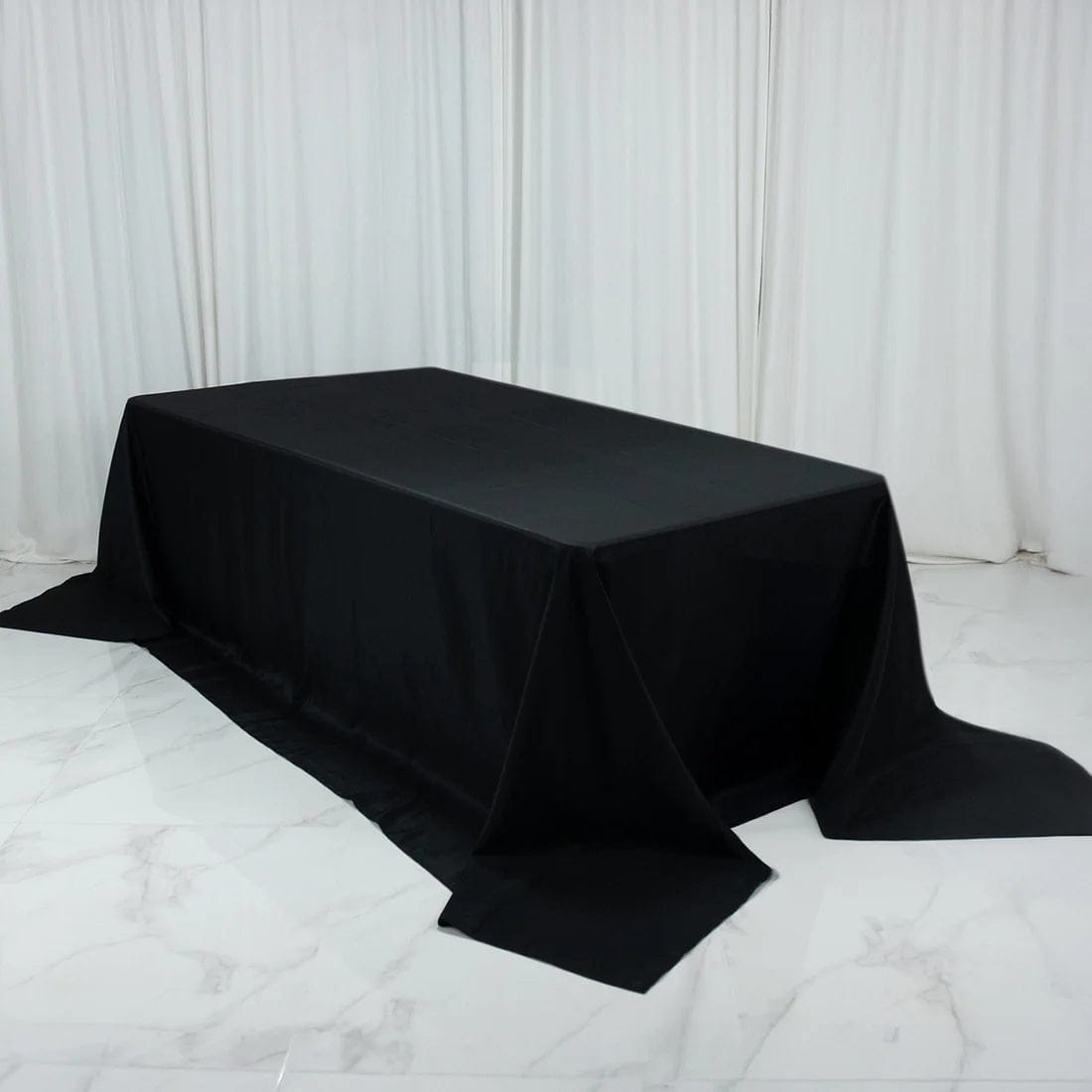 108 x 156 inch Extra Wide Polyester King Rectangular Tablecloth