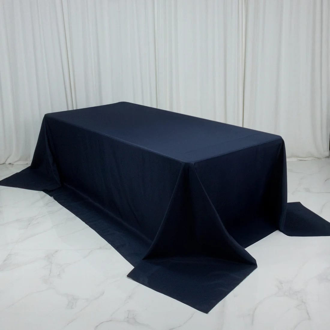 108 x 156 inch Extra Wide Polyester King Rectangular Tablecloth
