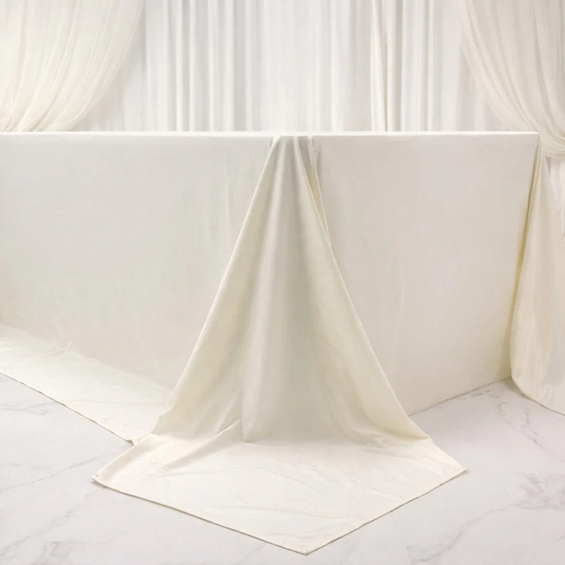 108 x 156 inch Extra Wide Scuba Polyester King Rectangular Tablecloth