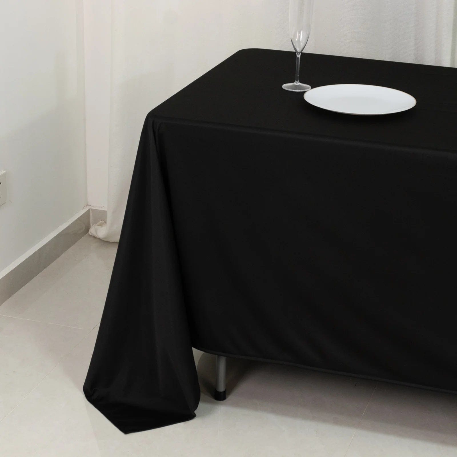 72x120 in Scuba Polyester Rectangle Tablecloth