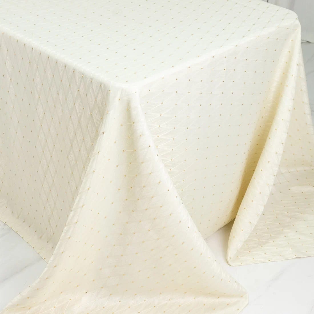 90x132 in Jacquard Polyester Rectangle Tablecloth Diamond Trellis with Gold Accents