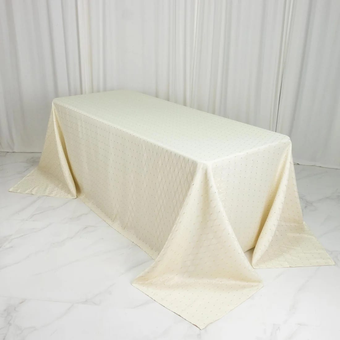 90x132 in Jacquard Polyester Rectangle Tablecloth Diamond Trellis with Gold Accents