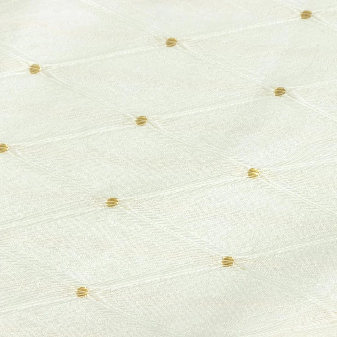 120 in Jacquard Polyester Round Tablecloth Diamond Trellis with Gold Accents
