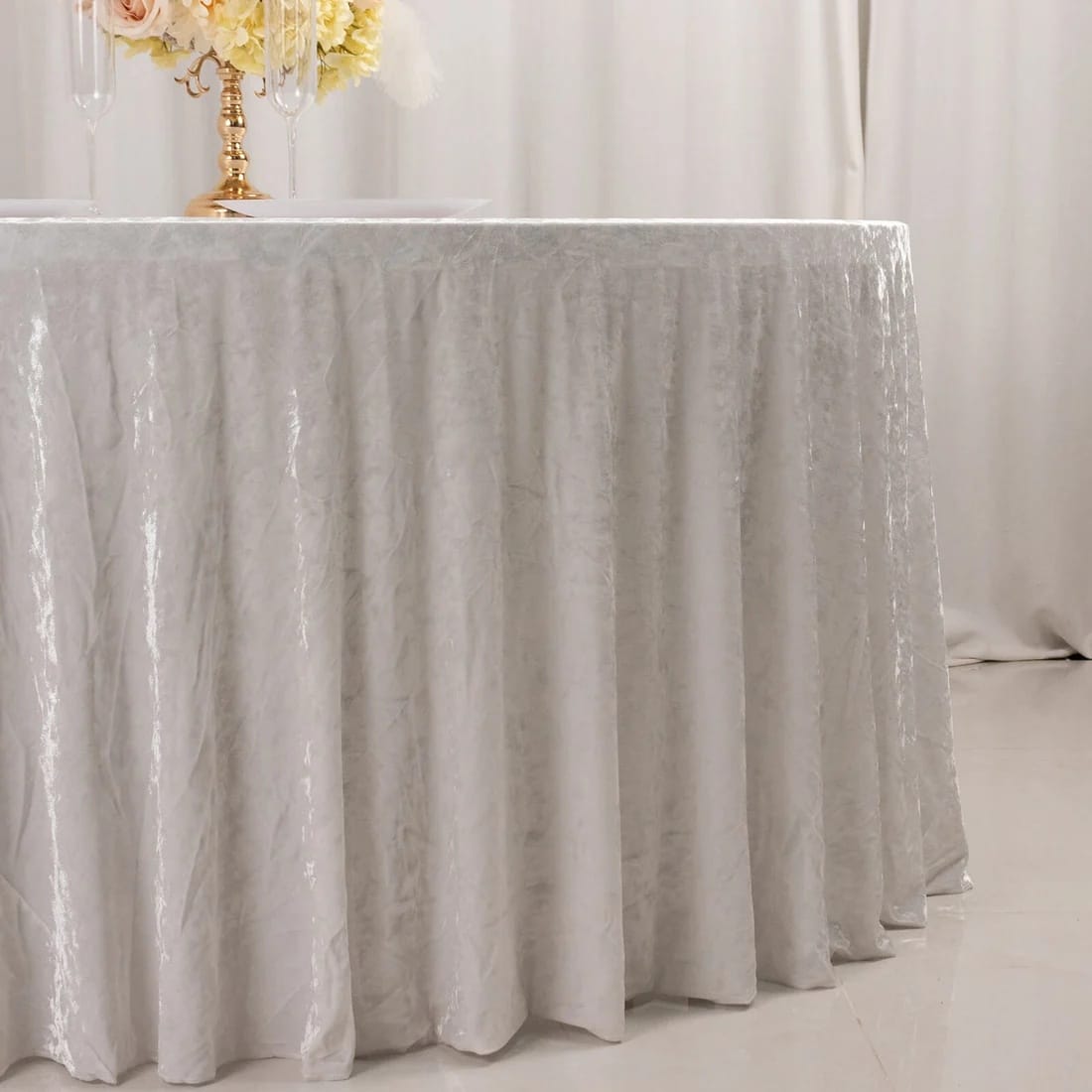 132 in Premium Crushed Velvet Round Tablecloth