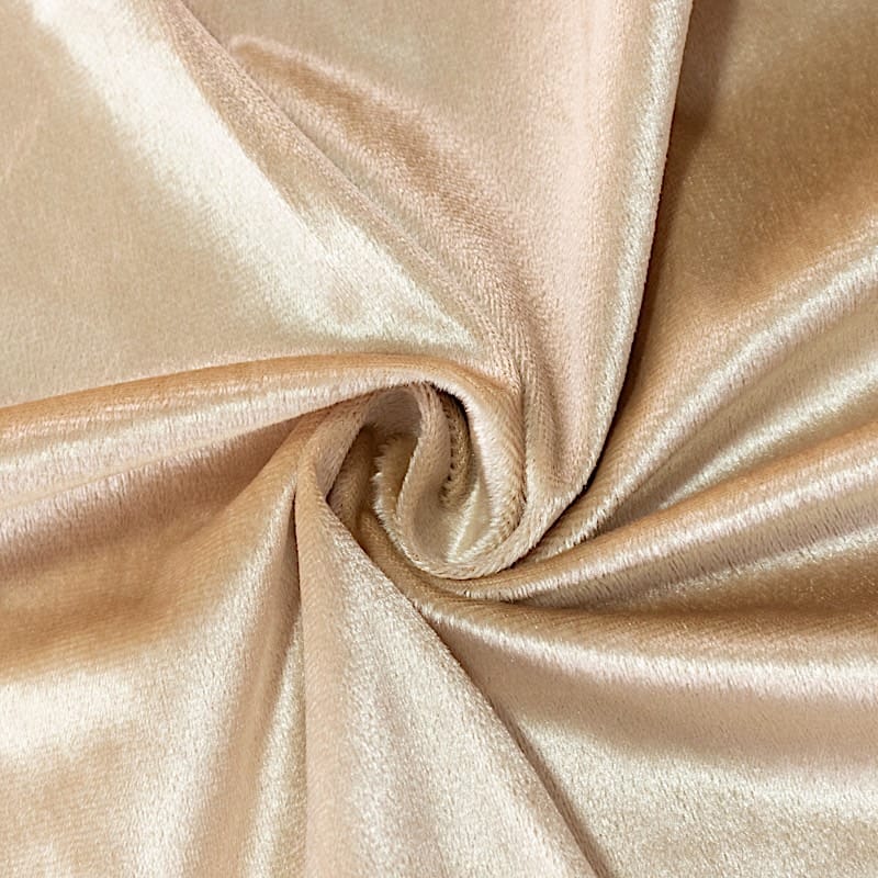 132 in Round Premium Velvet Tablecloth