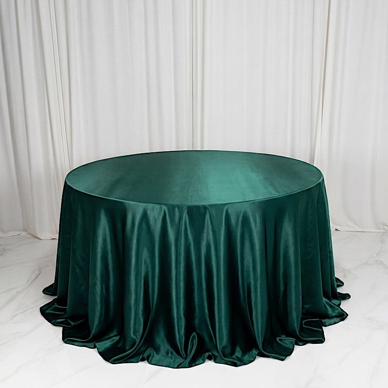 132 in Round Premium Velvet Tablecloth