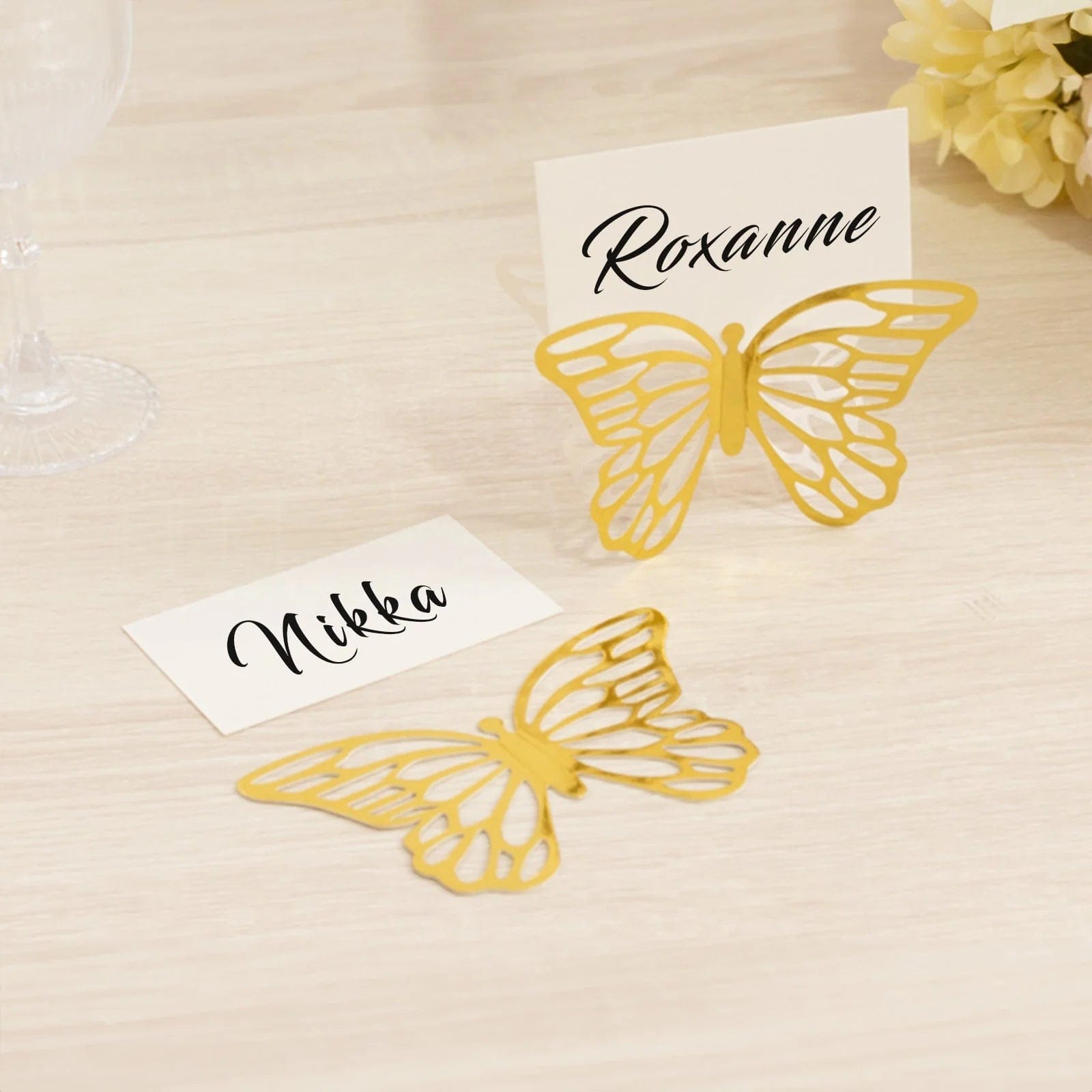 25 Butterfly 3x5 in Paper Place Card Holders with White Printable Cards