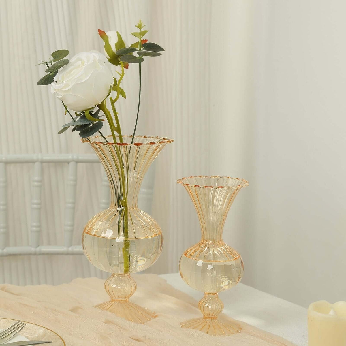 Creative Co-Op - Fioriera In Vetro Decorativo Con Base In Legno - 17.8 X 17.8 X 16.5 Cm - Trasparente E Naturale