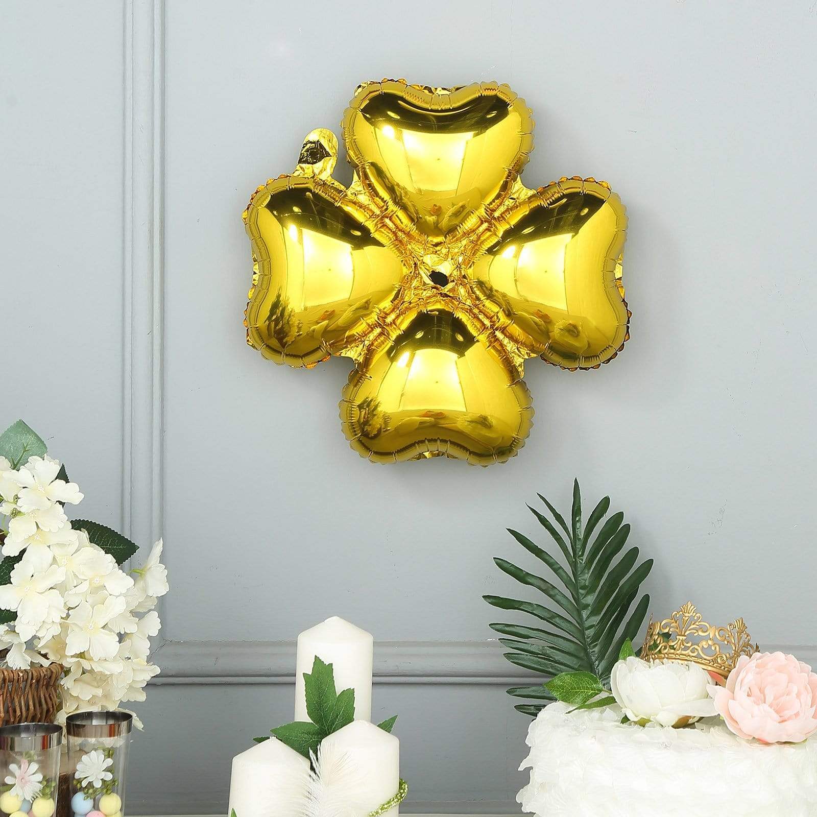 10 pcs 15 in wide Clover Mylar Foil Balloons