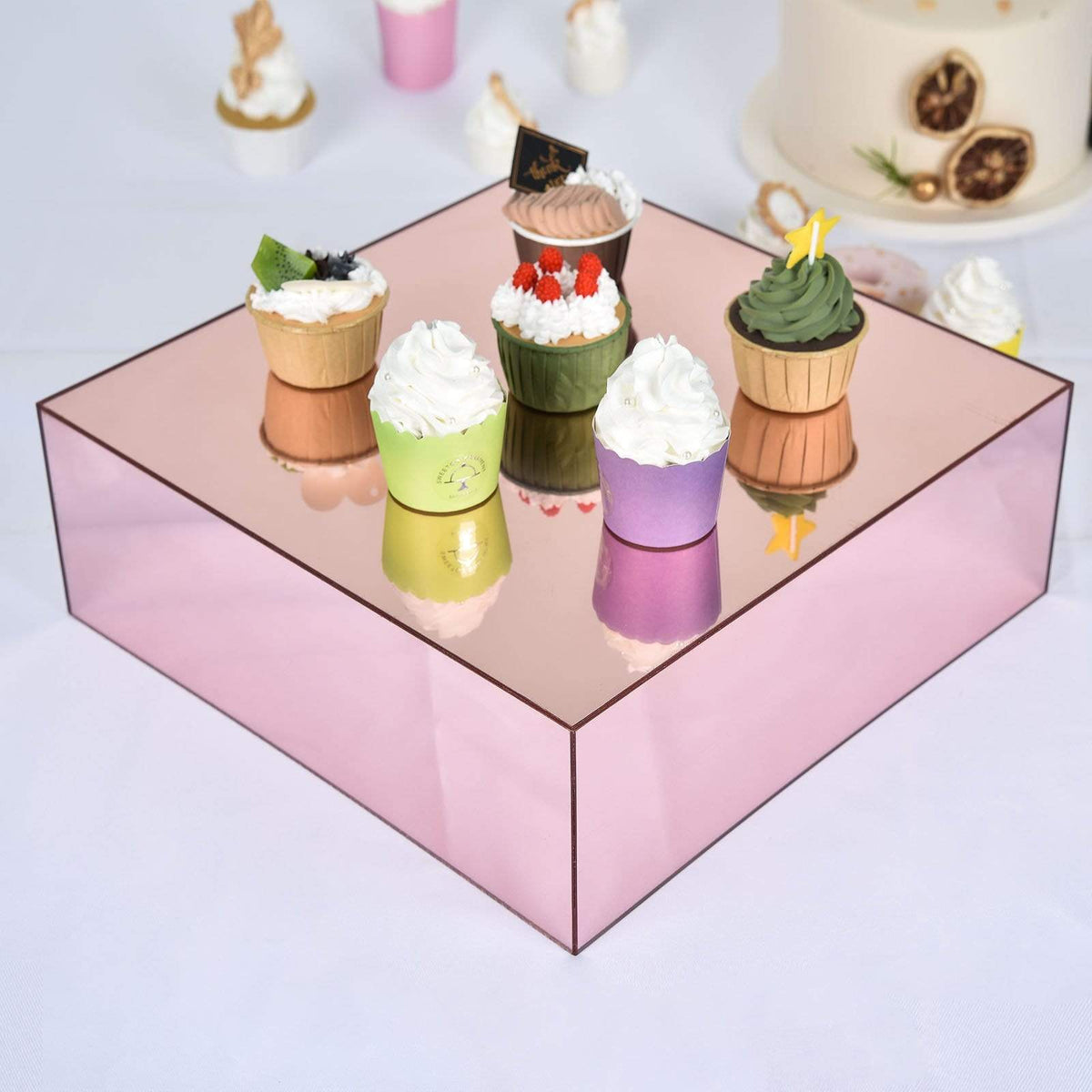 Clear Acrylic Cake Stand | Style Me Pretty - Gartner Studios