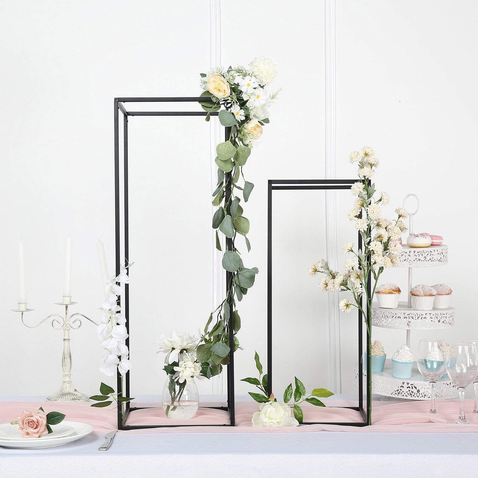 2 pcs 32 in tall Metal Geometric Rectangular Stands Flower Vase Holders