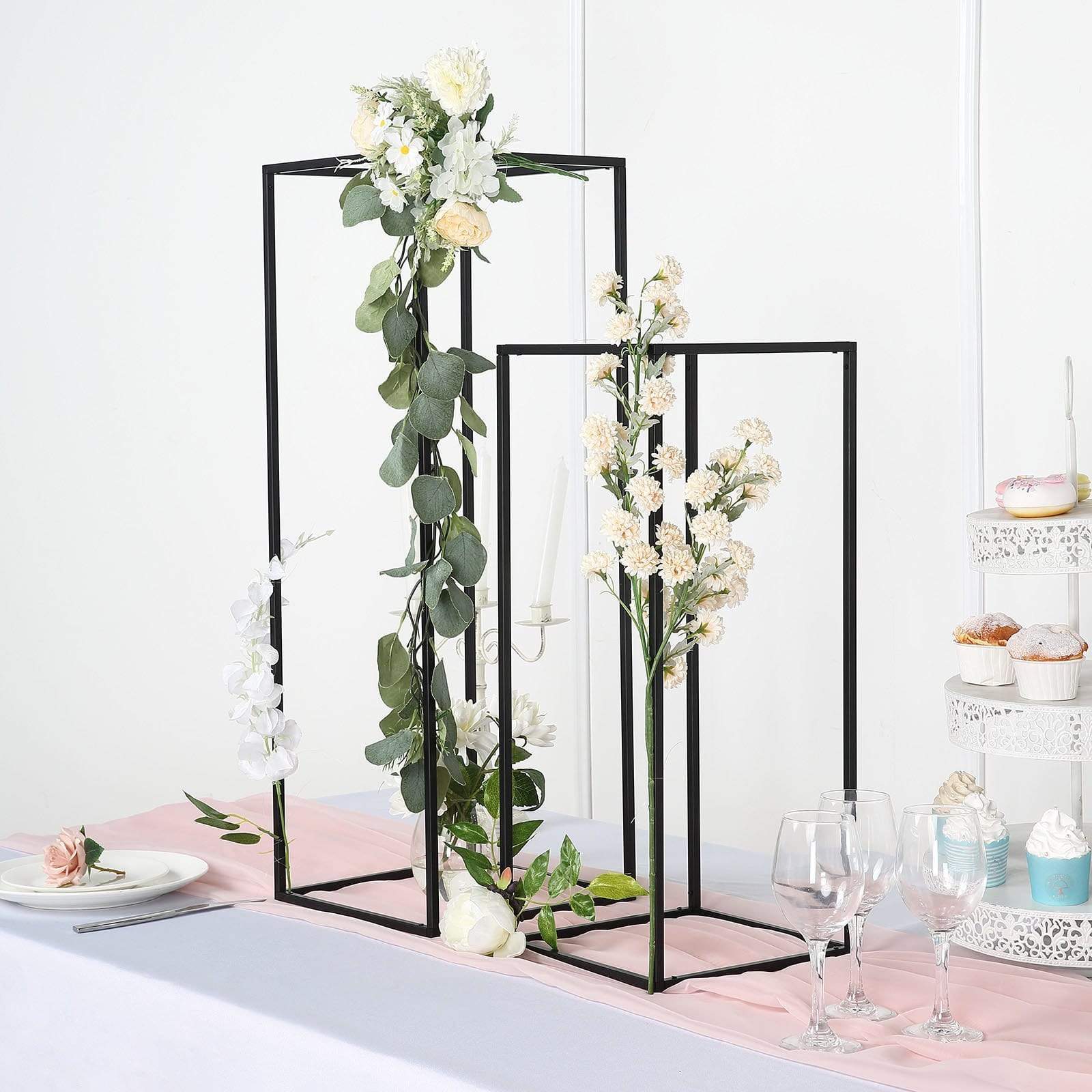 2 pcs 32 in tall Metal Geometric Rectangular Stands Flower Vase Holders