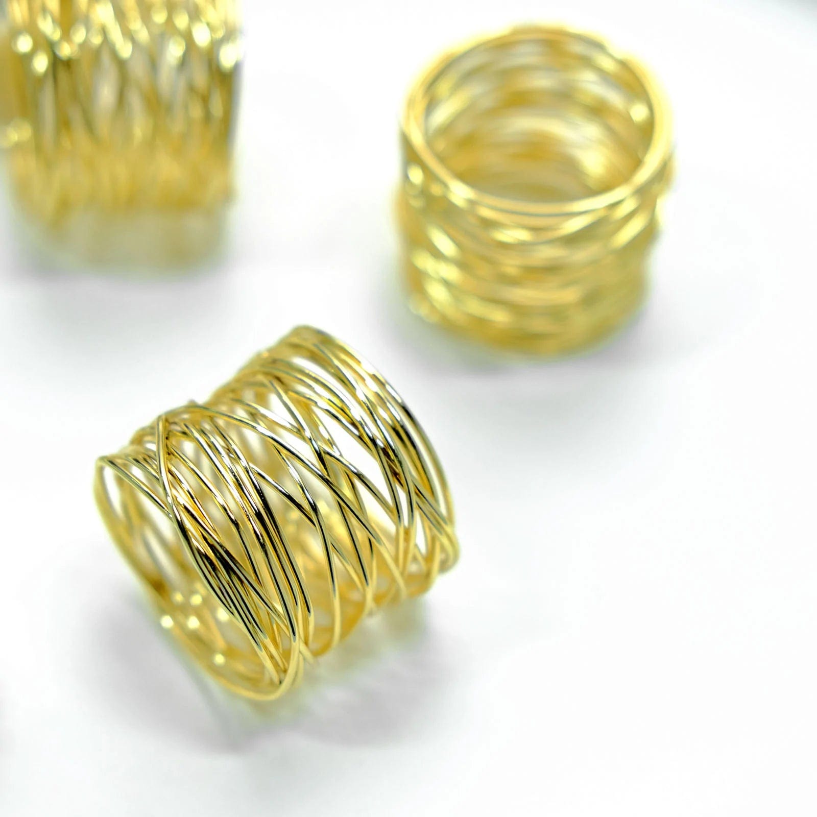 4 Gold Round Metallic Wire Dinner Napkin Rings