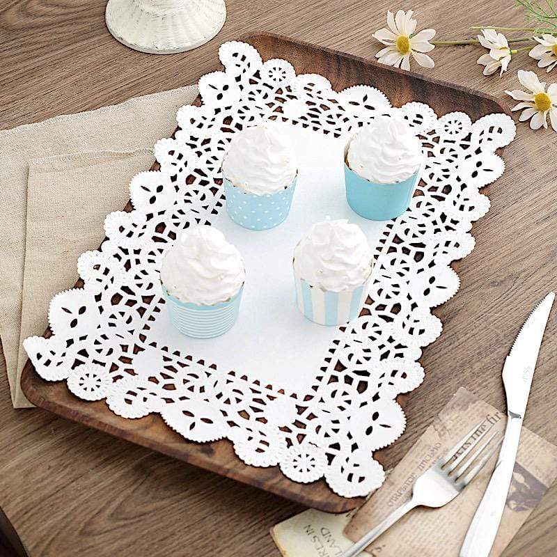  SCHOLMART Paper Doilies Rectangle Assorted Sizes, Assorted  Disposable Paper Lace, Birthday Tea Party Disposable Party Placemats,  Tableware Cake Packing Pad, Paper Doilies (4-Size 16 Pack) : Home & Kitchen