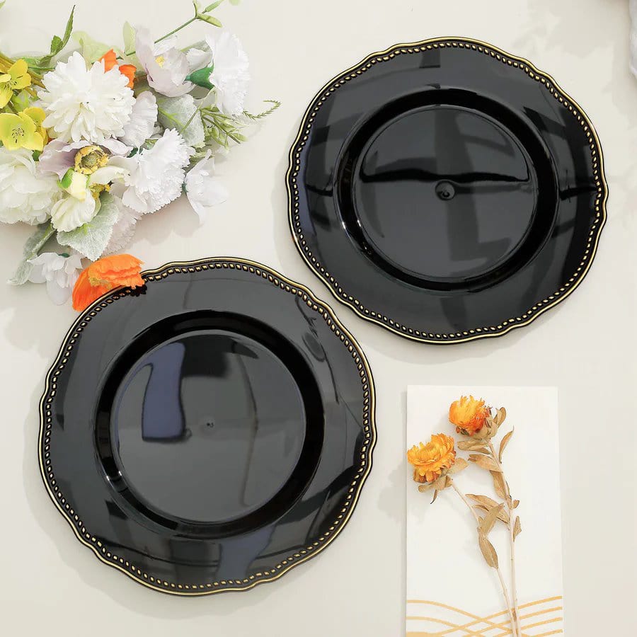 10 Round Disposable Plastic Dinner Plates with Gold Scalloped Trim