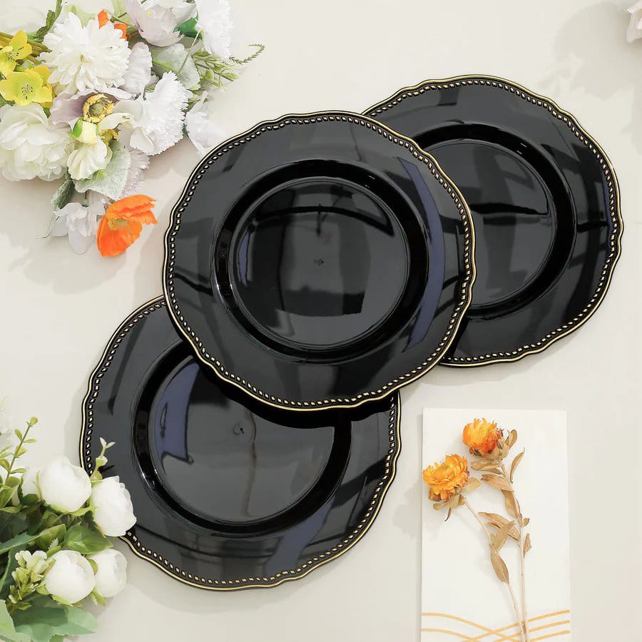 10 Round Disposable Plastic Dinner Plates with Gold Scalloped Trim