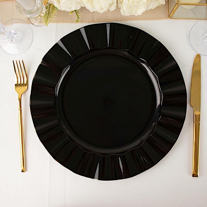 10 Round Disposable Salad Dinner Plastic Plates with Gold Wavy Trim