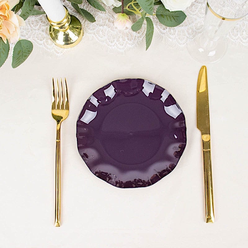 10 Round Disposable Salad Dinner Plastic Plates with Gold Wavy Trim