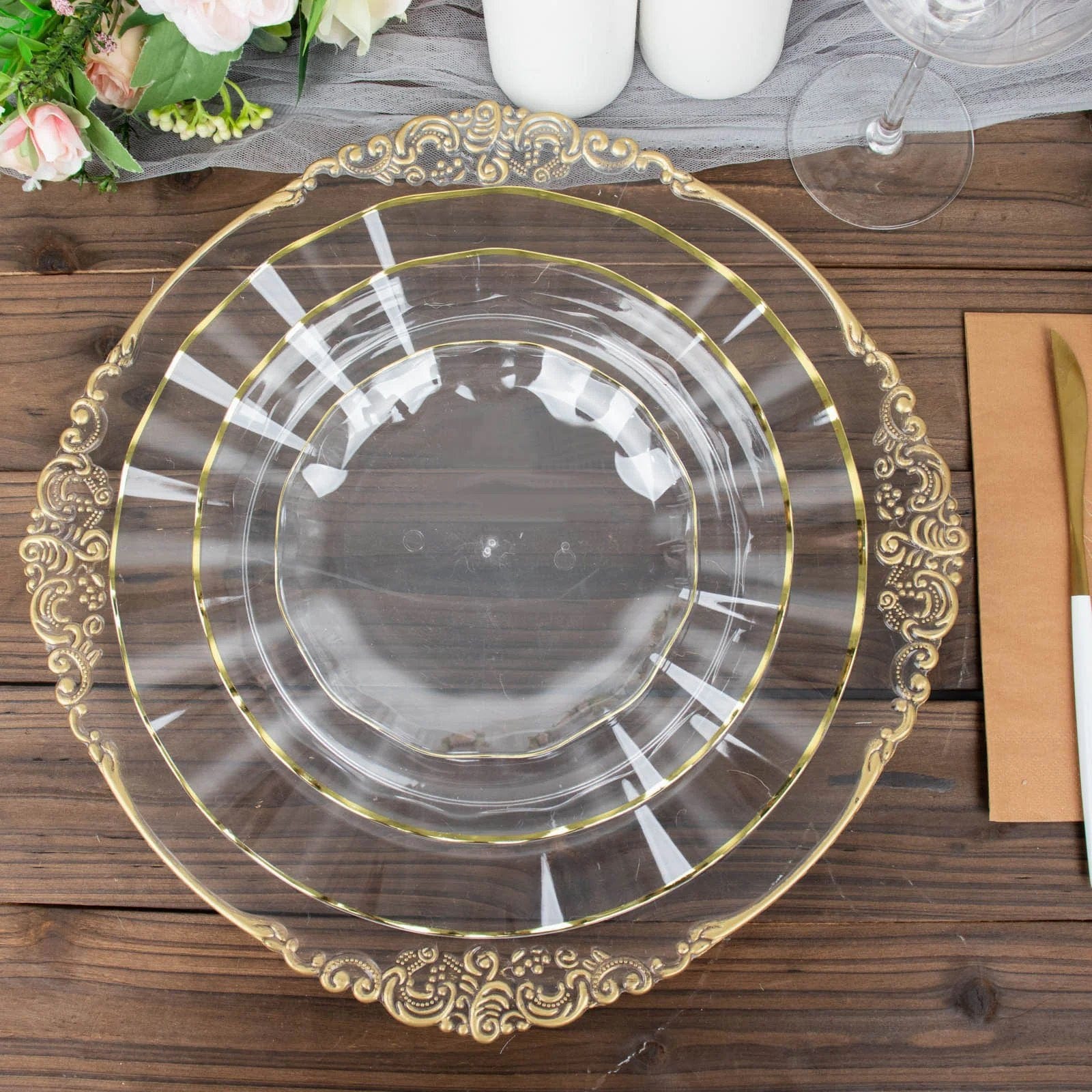 10 Round Disposable Salad Dinner Plastic Plates with Gold Wavy Trim