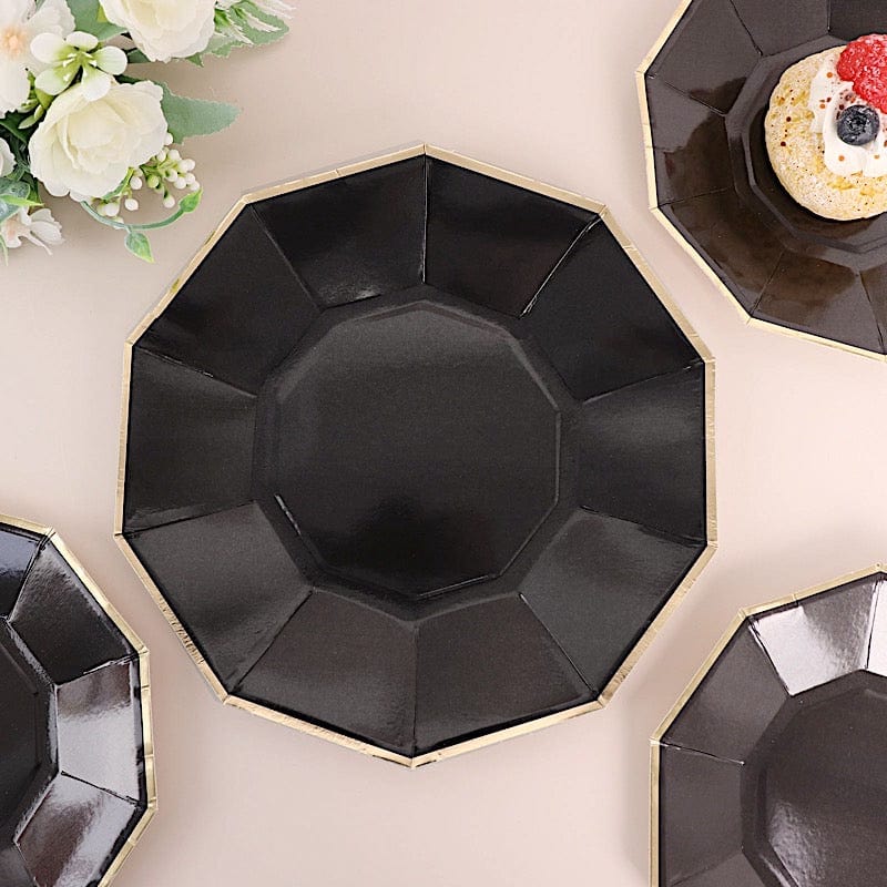 25 Decagon 9 in Disposable Paper Dinner Plates with Gold Trim