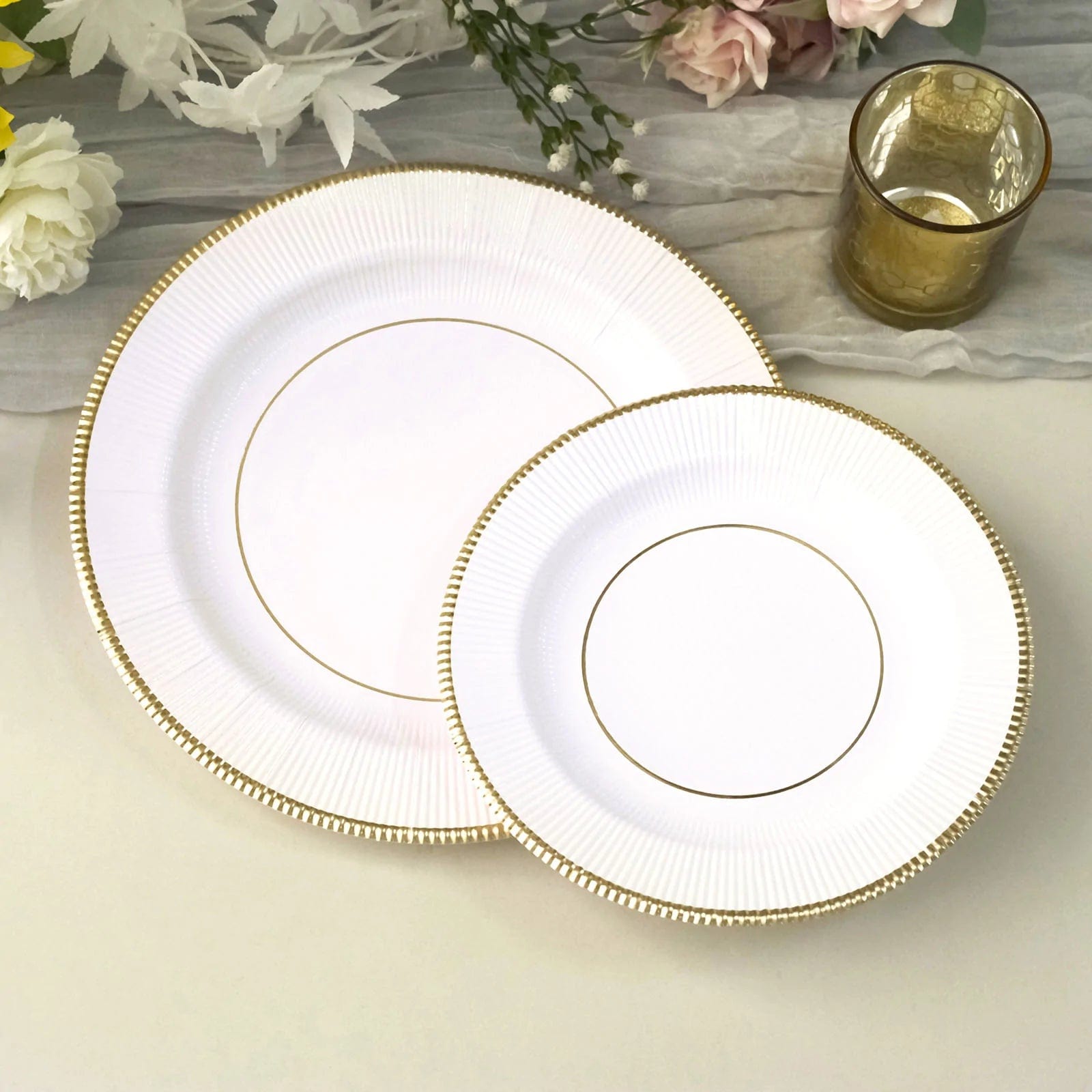 25 Round Metallic Disposable Dinner Salad Paper Plates with Textured Trim