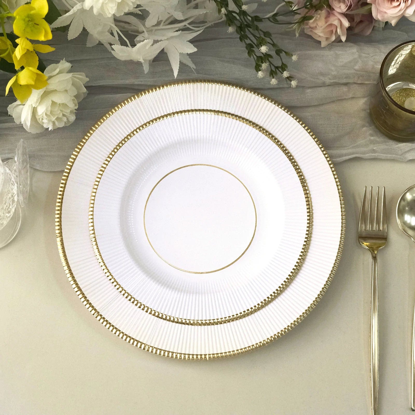25 Round Metallic Disposable Dinner Salad Paper Plates with Textured Trim
