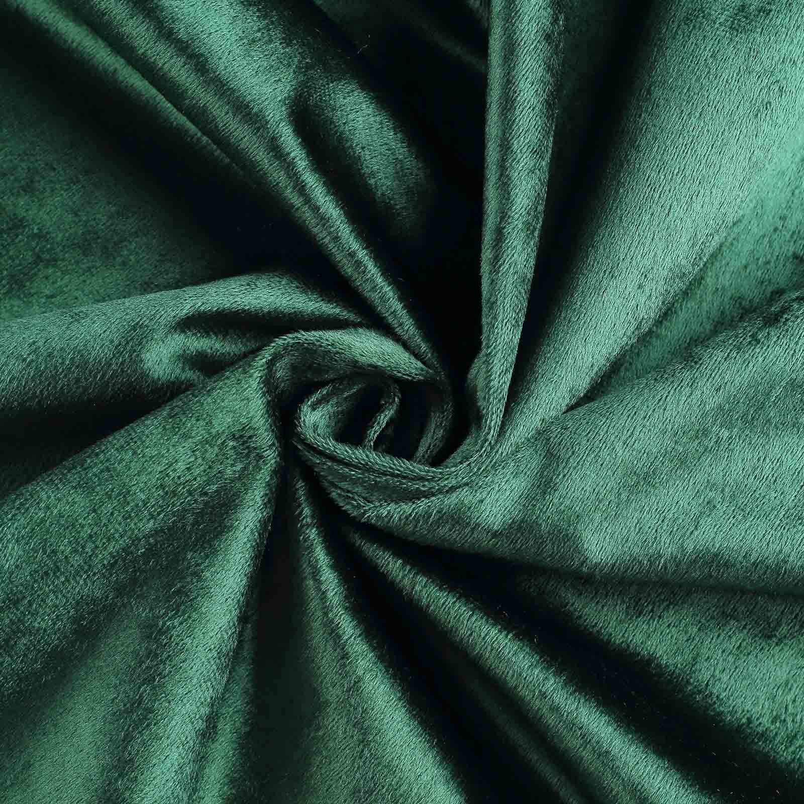 120 in Hunter Green Round Premium Velvet Tablecloth