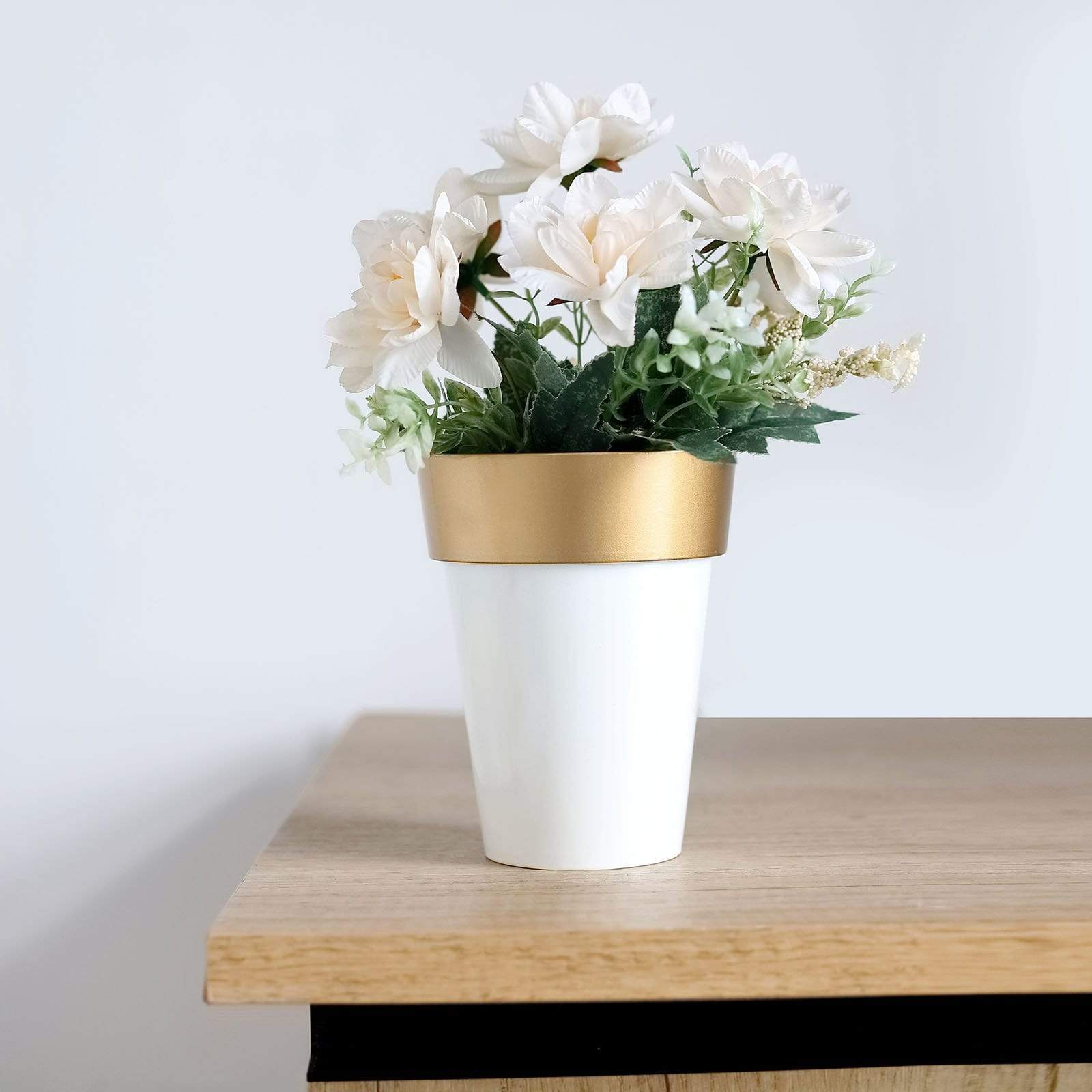 2 pcs 6 in tall Metallic Round Plastic Flower Plant Pots