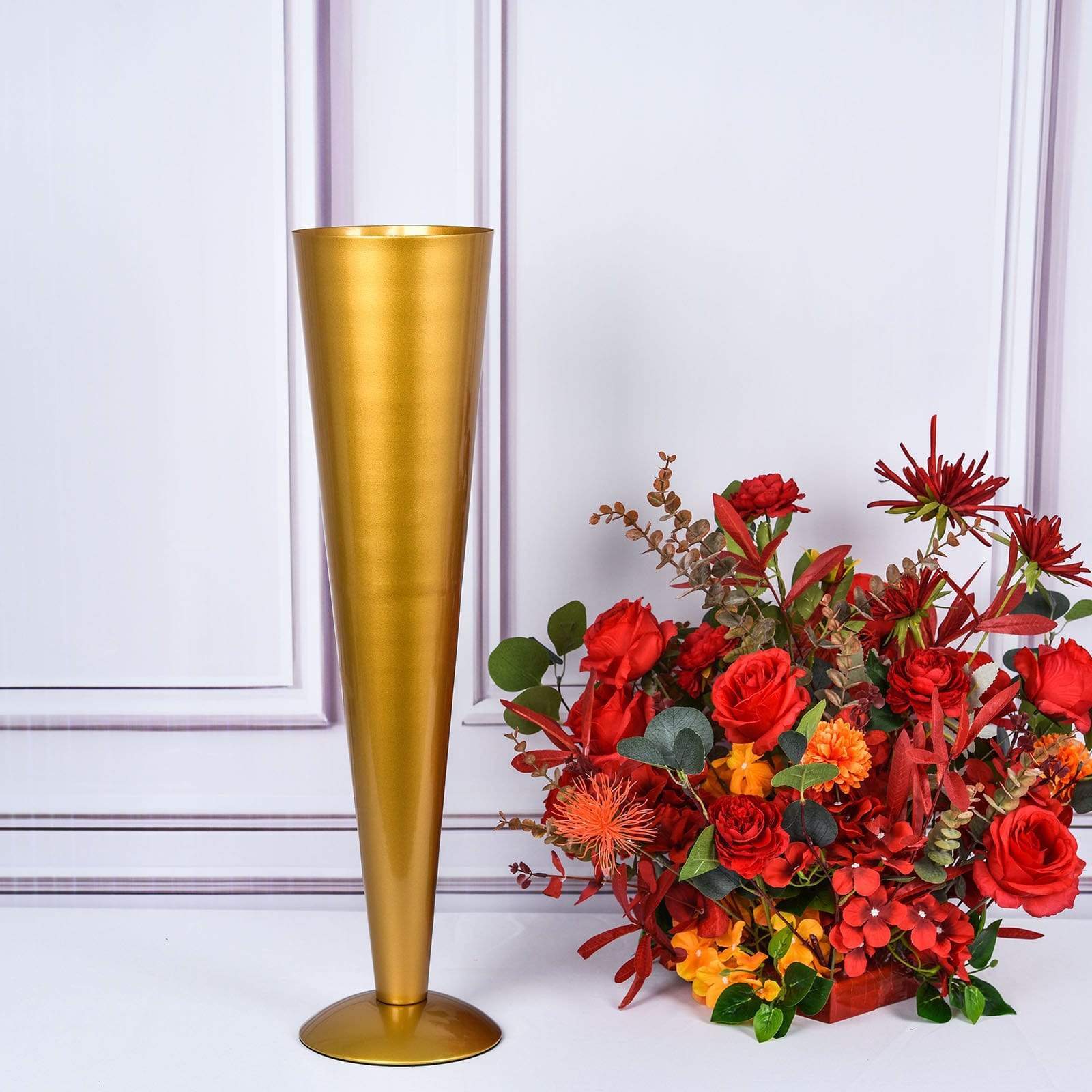 Metal Trumpet Flower Vase Centerpiece