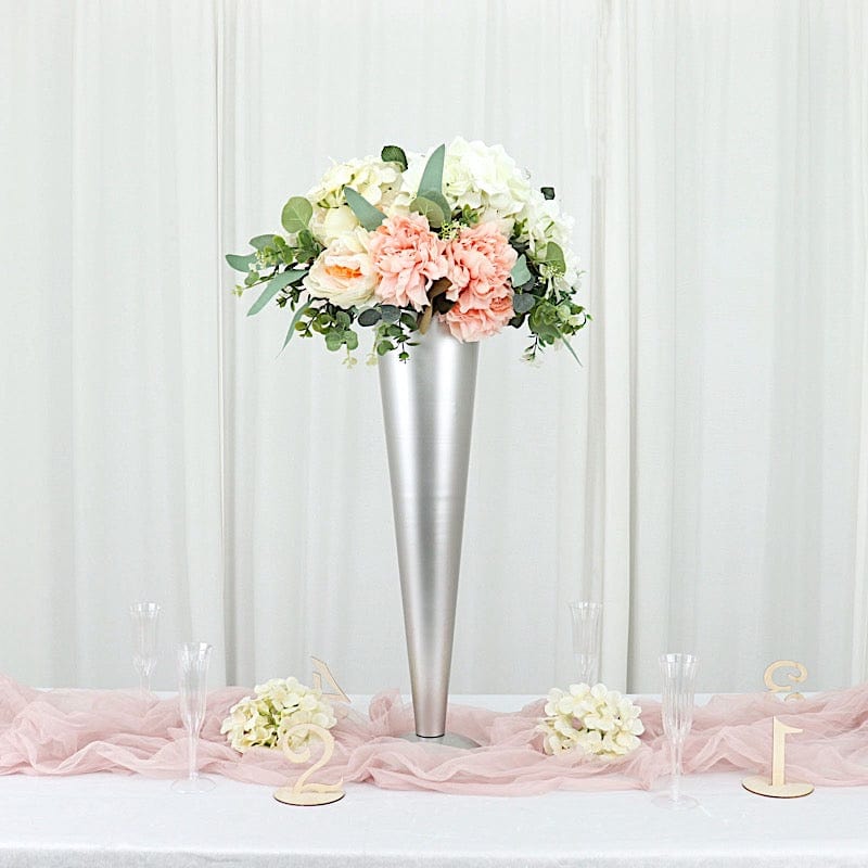 Metal Trumpet Flower Vase Centerpiece